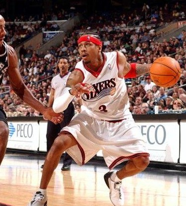 记者：曼联赛季结束可清理11人，能节省出208万英镑周薪（记者：曼联赛季结束后或清洗11人，预计节省208万英镑周薪）