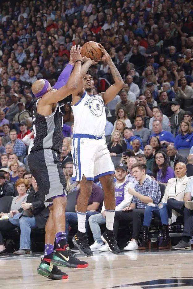 世体：热刺将久保建英列入冬窗引援名单，球员解约金6000万欧（世体：热刺将久保建英纳入冬窗引援目标，解约金为6000万欧元）