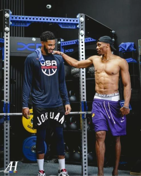 NBA交易市场最新动态：骑士完成引援,（NBA交易市场新动向：骑士敲定补强）