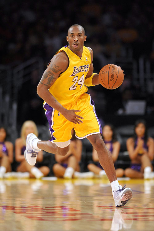 沃尔特马德：在英超踢球对我帮助很大；刚到纽卡时确实有压力（沃尔特马德：英超经历让我受益匪浅，初到纽卡压力不小）