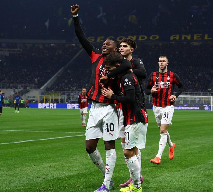 今日赛事中心舞台